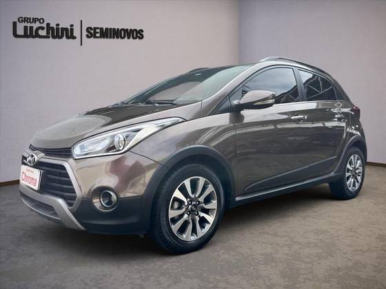 HYUNDAI HB20X 1.6 16V PREMIUM FLEX 4P AUTOMÁTICO HYUNDAI HB20X 1.6 16V PREMIUM FLEX 4P AUTOMÁTICO